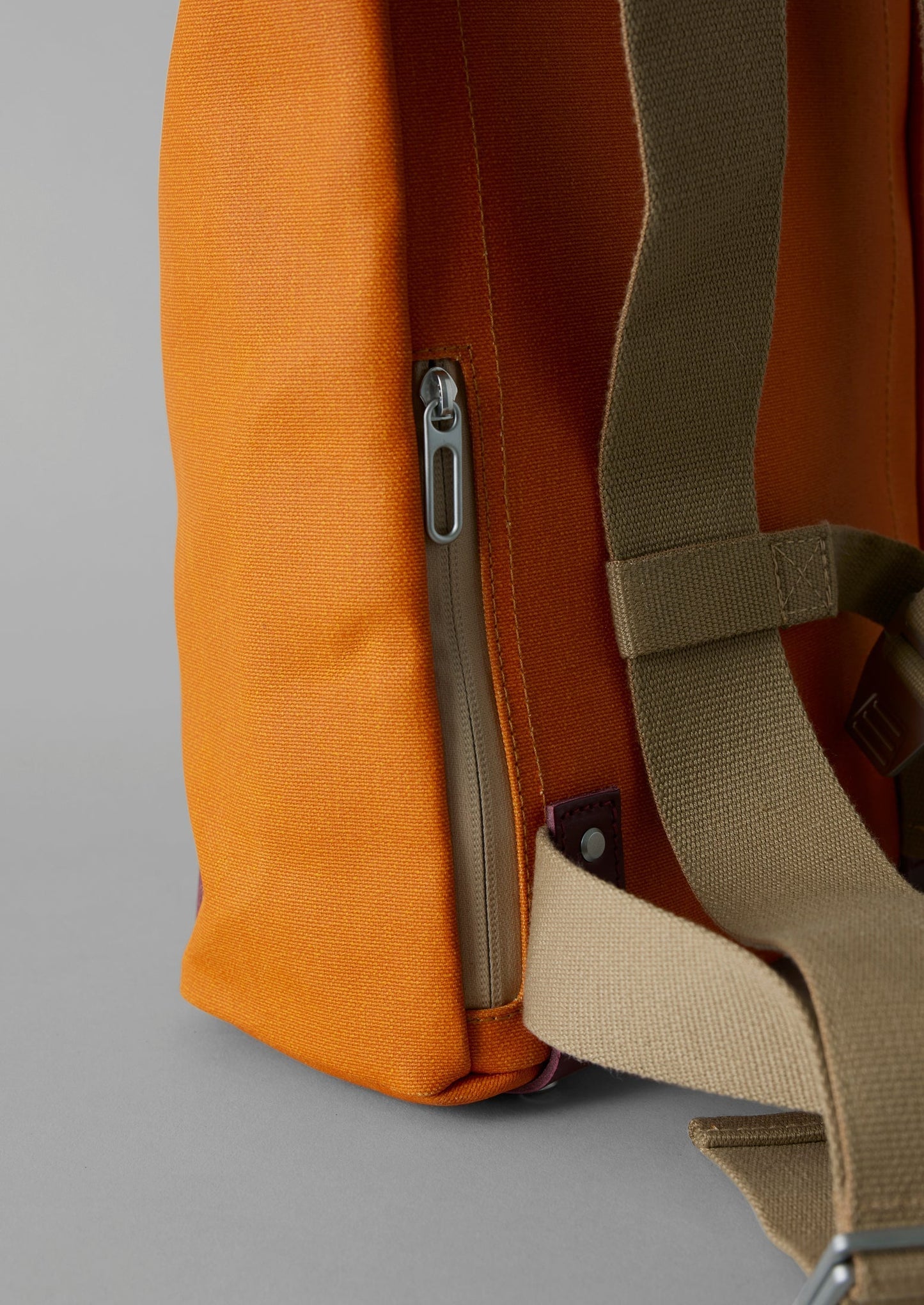 Zaino piccolo in tela Pickwick di Brooks England | Becco d'oca