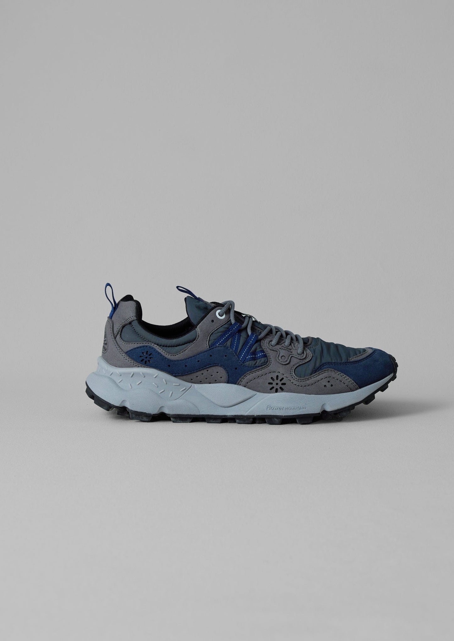 Sneakers Flower Mountain Yamano Kaiso con pannelli | Carbone