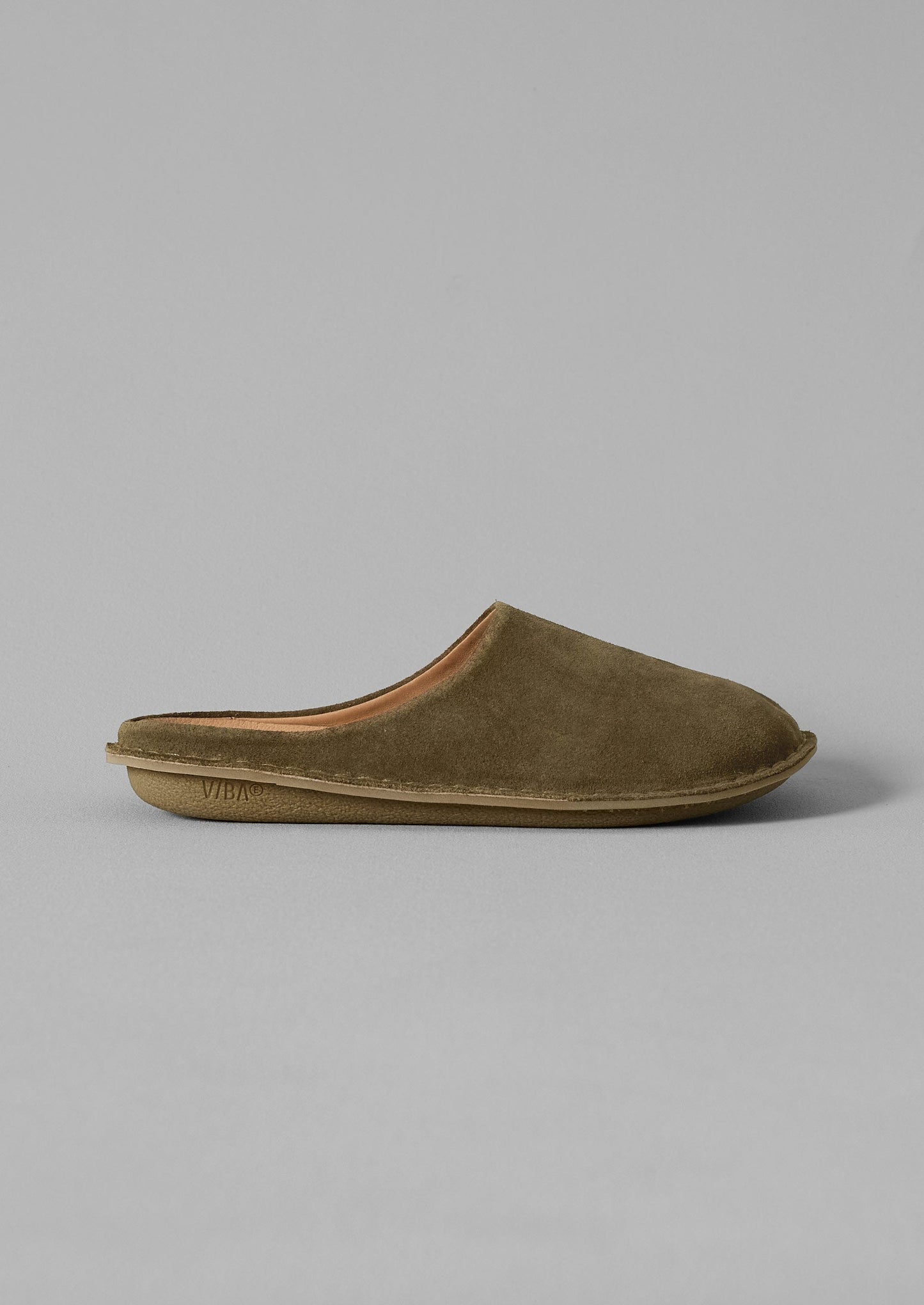 Mules Vibae in pelle scamosciata | Oliva