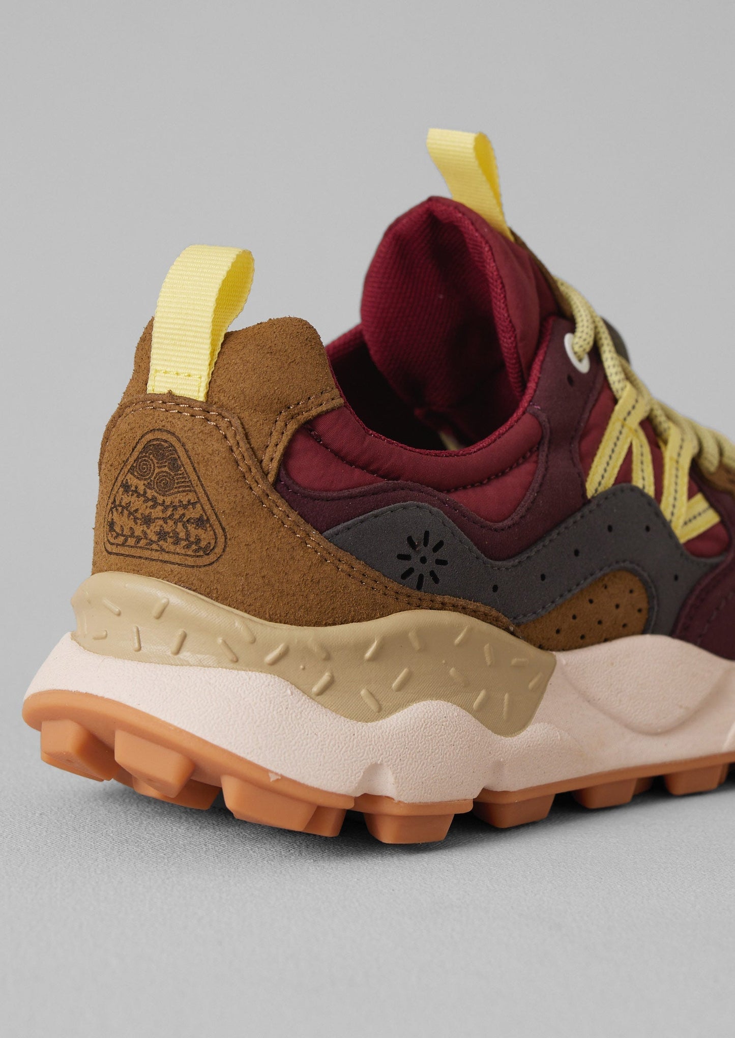 Sneakers con pannelli Flower Mountain Yamano Kaiso | Mattone/Iris