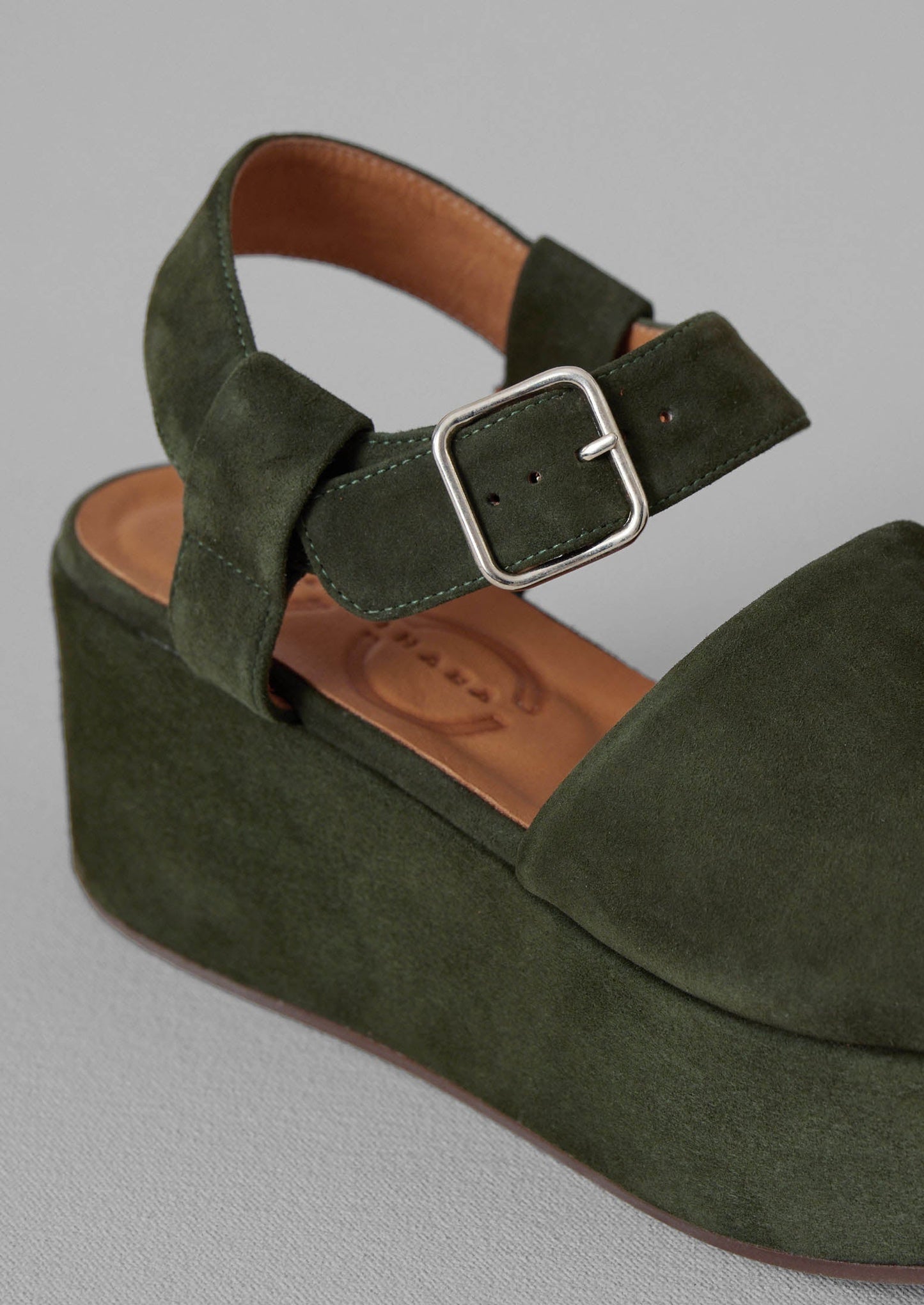 Sandali con plateau in pelle scamosciata Chie Mihara | Fern