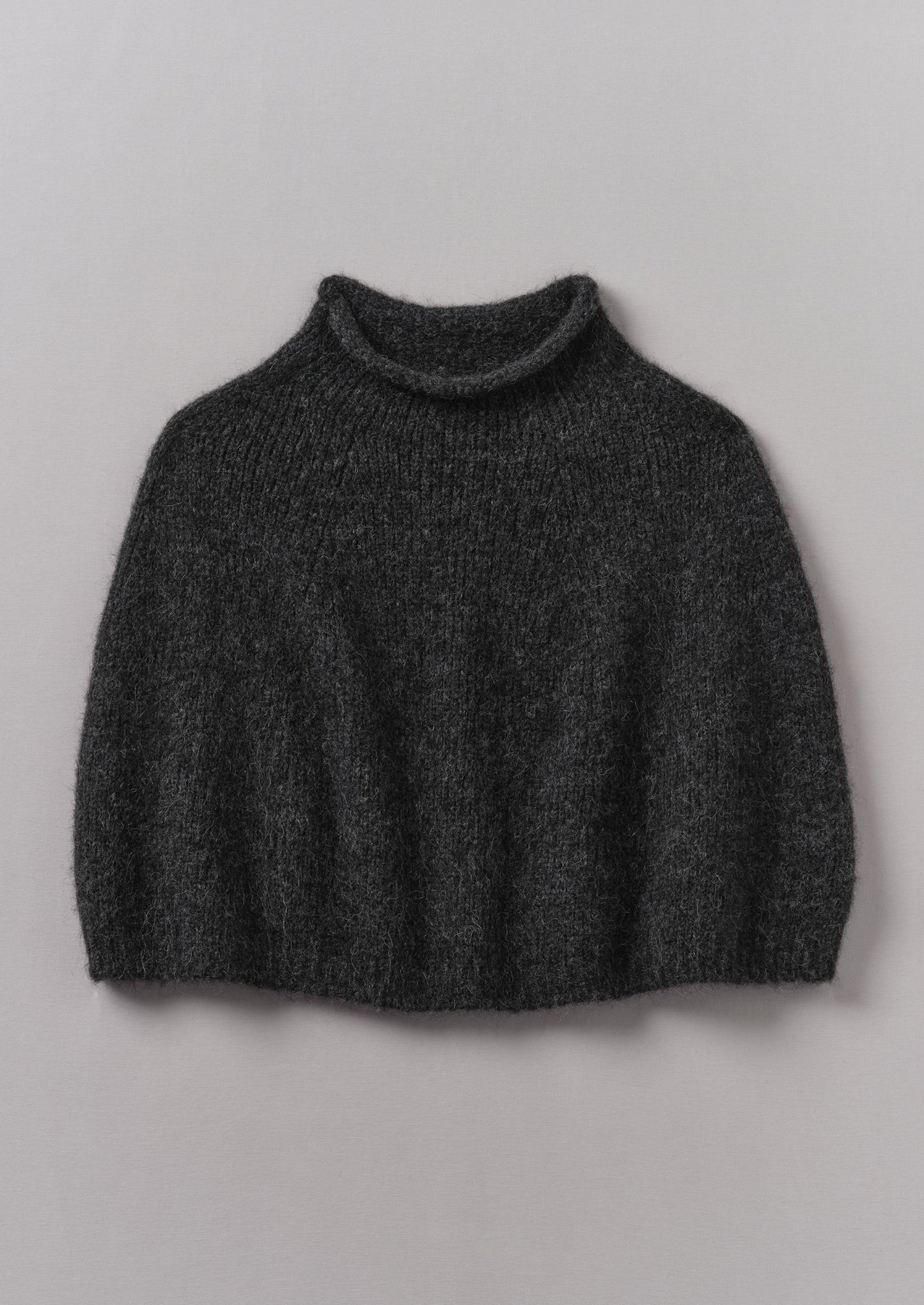 Poncho lavorato a maglia in misto alpaca Lofty | Carbone