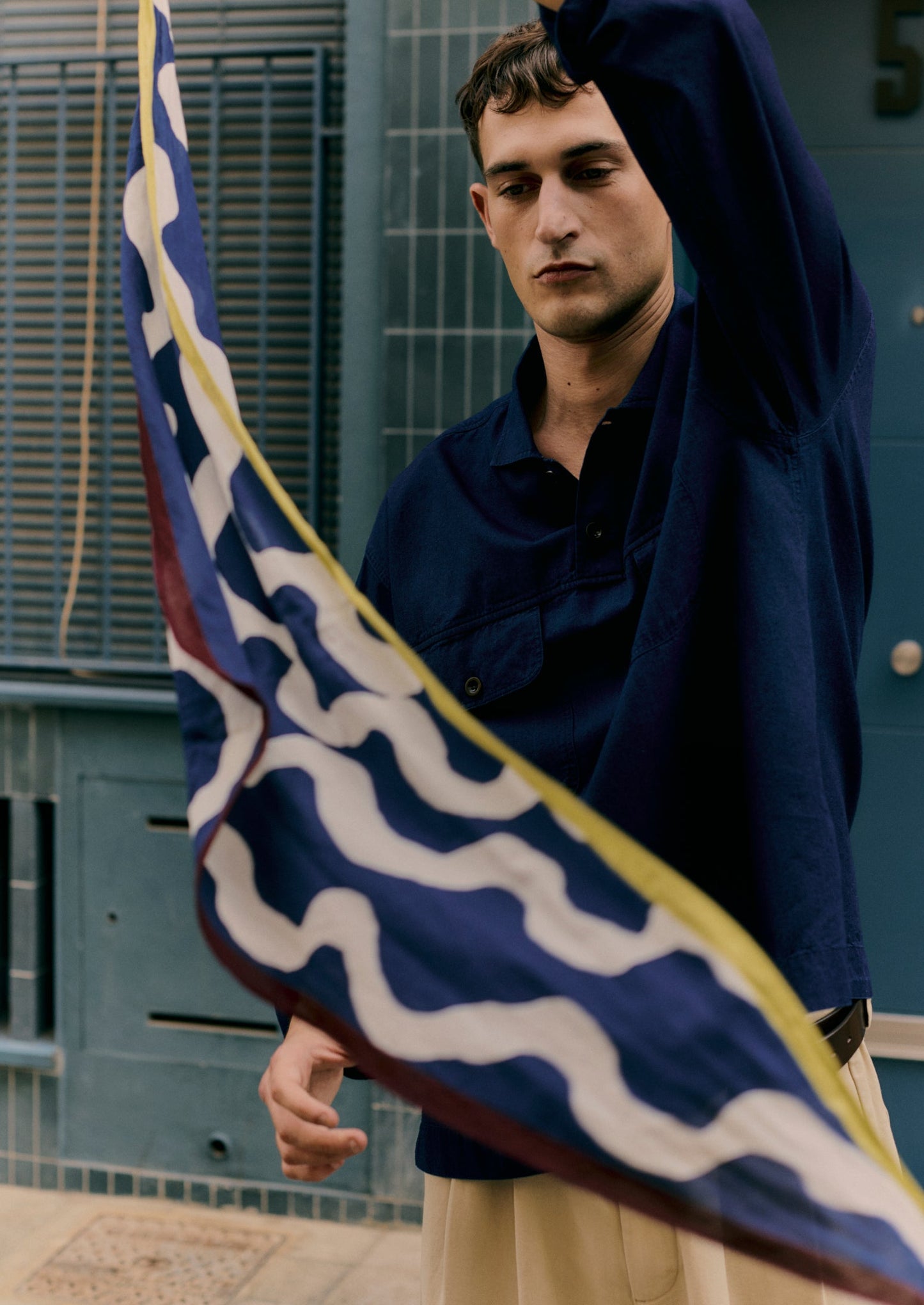Bandana in cotone con stampa a nastro | Blu notte