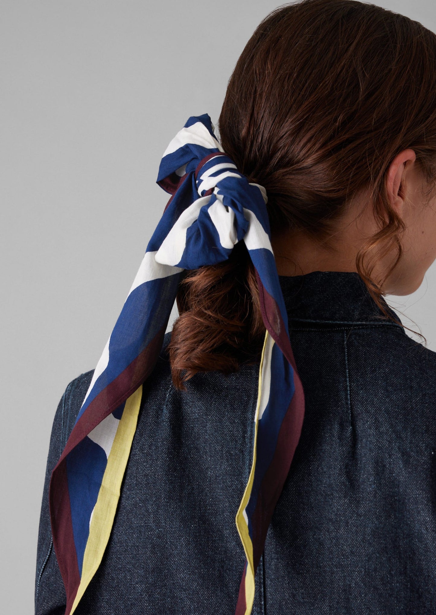 Bandana in cotone con stampa a nastro | Blu notte