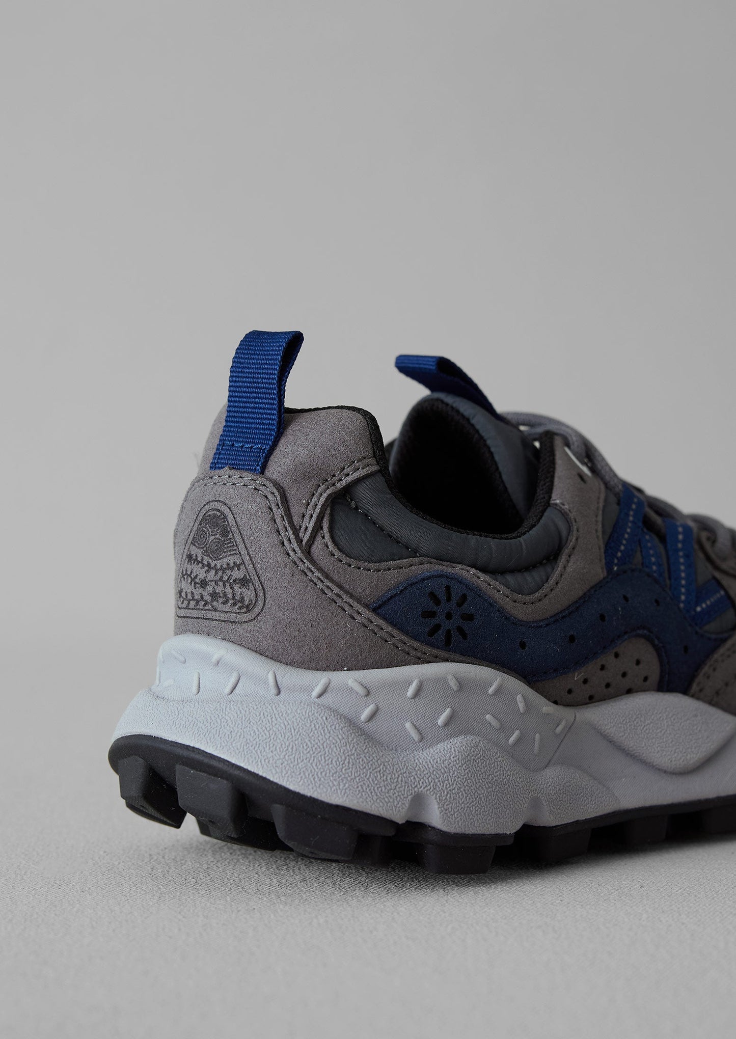 Sneakers Flower Mountain Yamano Kaiso | Carbone