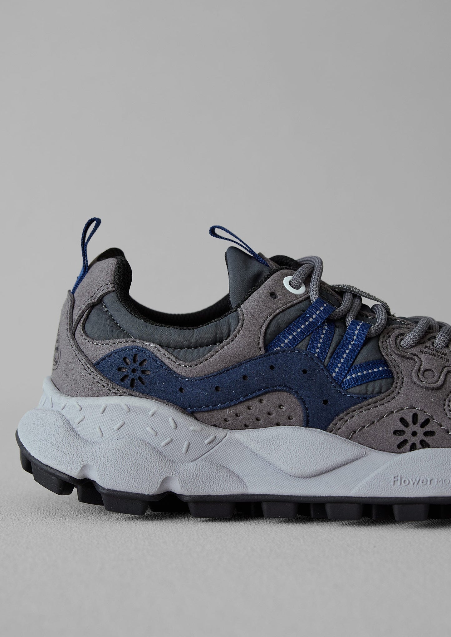 Sneakers Flower Mountain Yamano Kaiso | Carbone