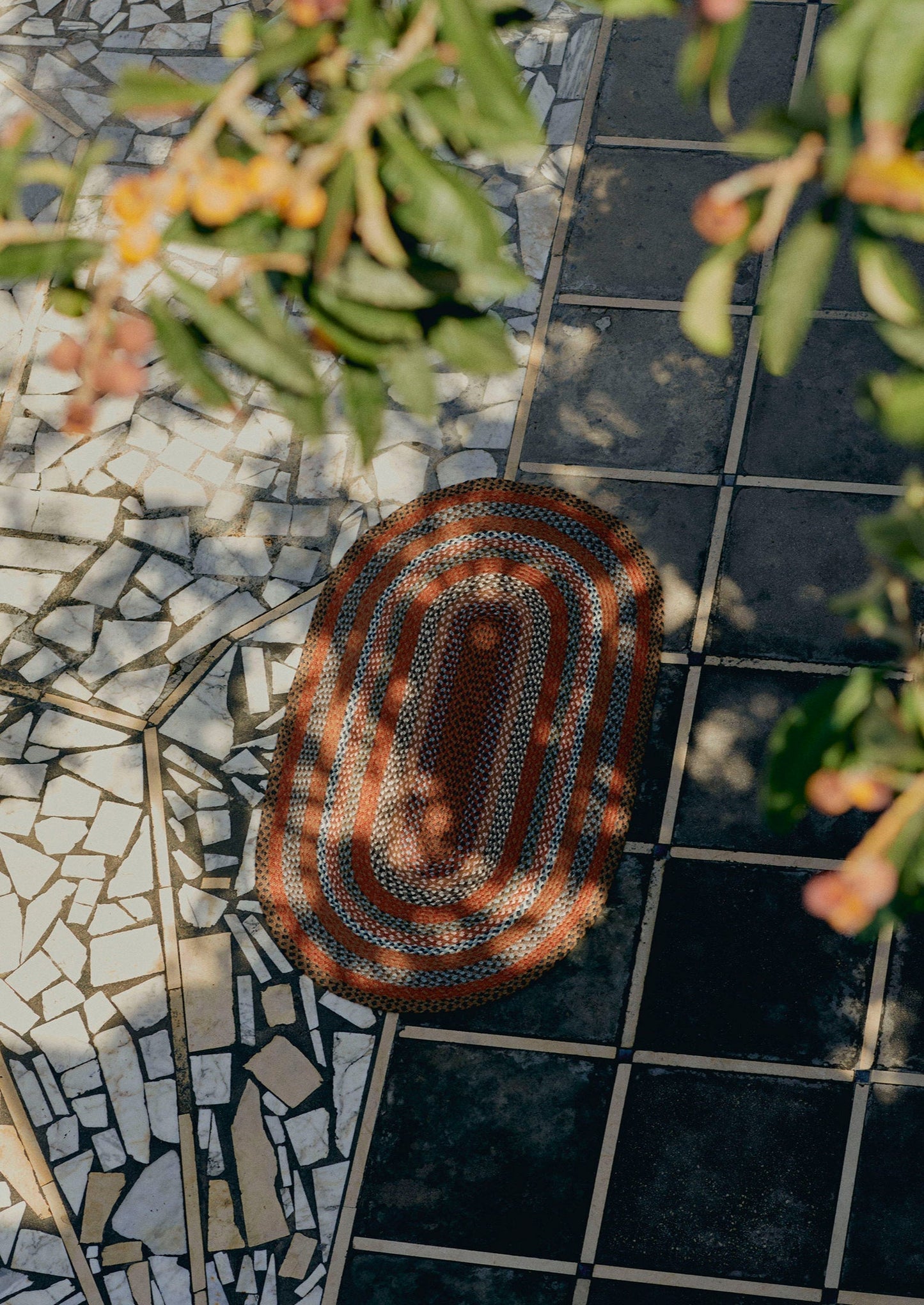 Tappeto in juta biologica The Braided Rug Company | Zenzero Multi