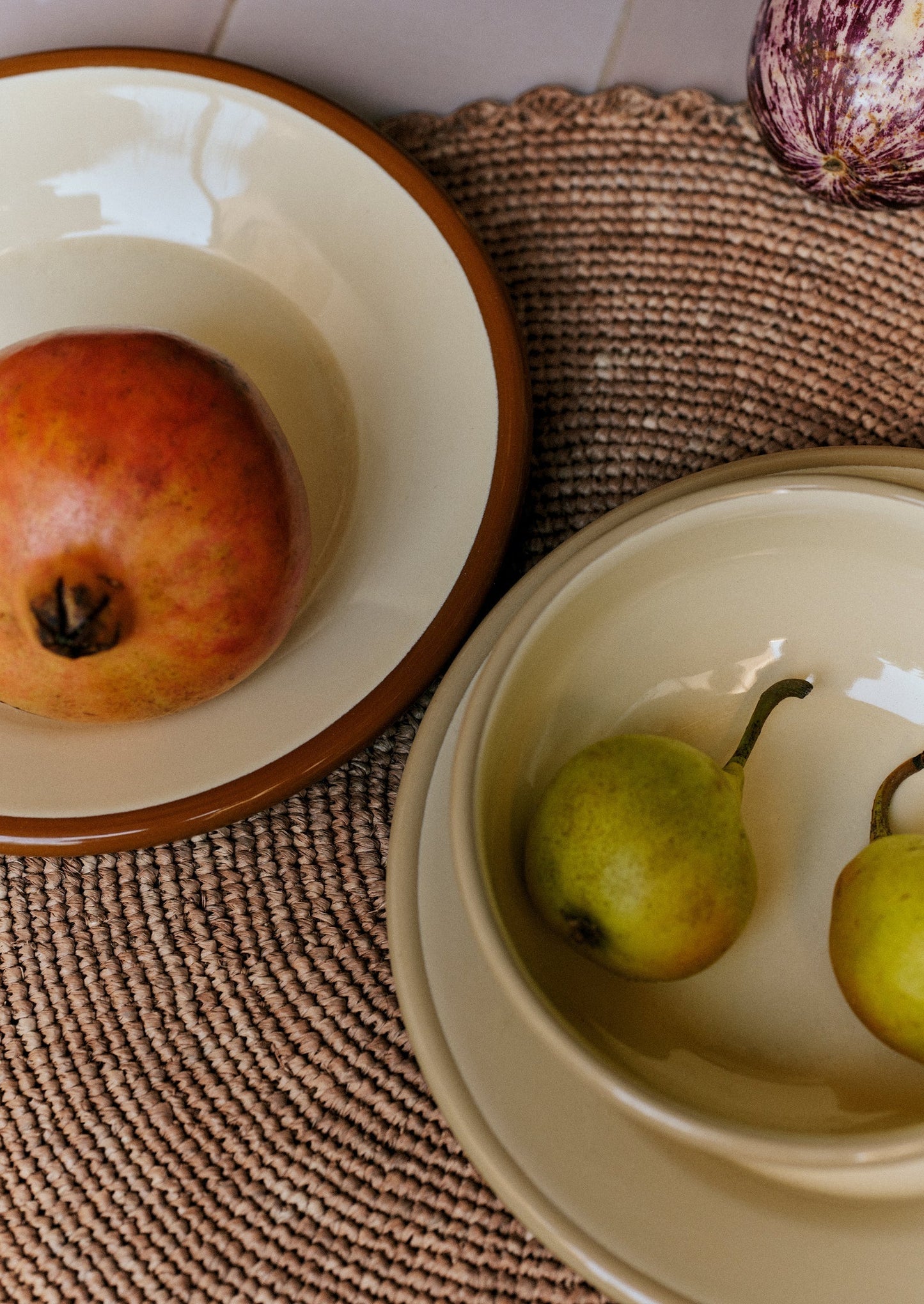 Tazza smaltata con bordo a contrasto | Stucco/Crema
