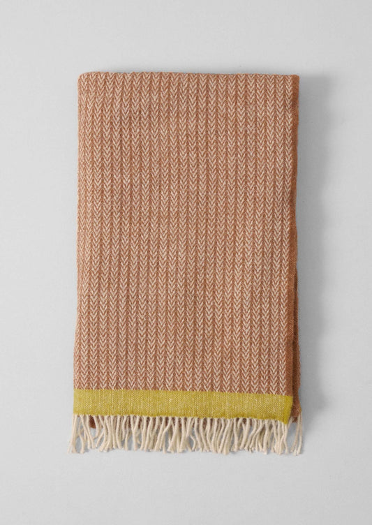 Coperta di lana Chevron | Torrone/Mimosa