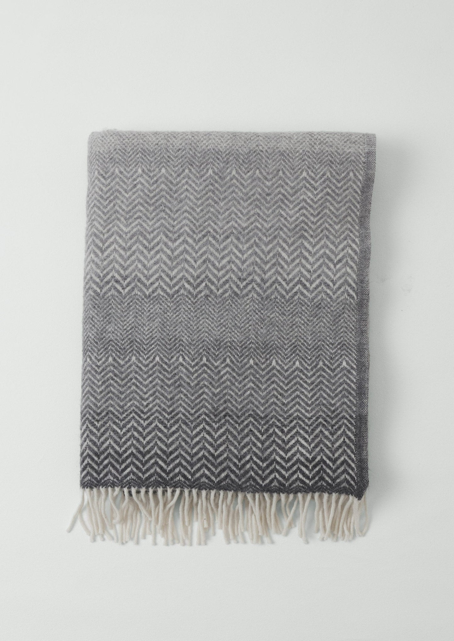 Coperta di lana sfumata | Carbone/Nebbia