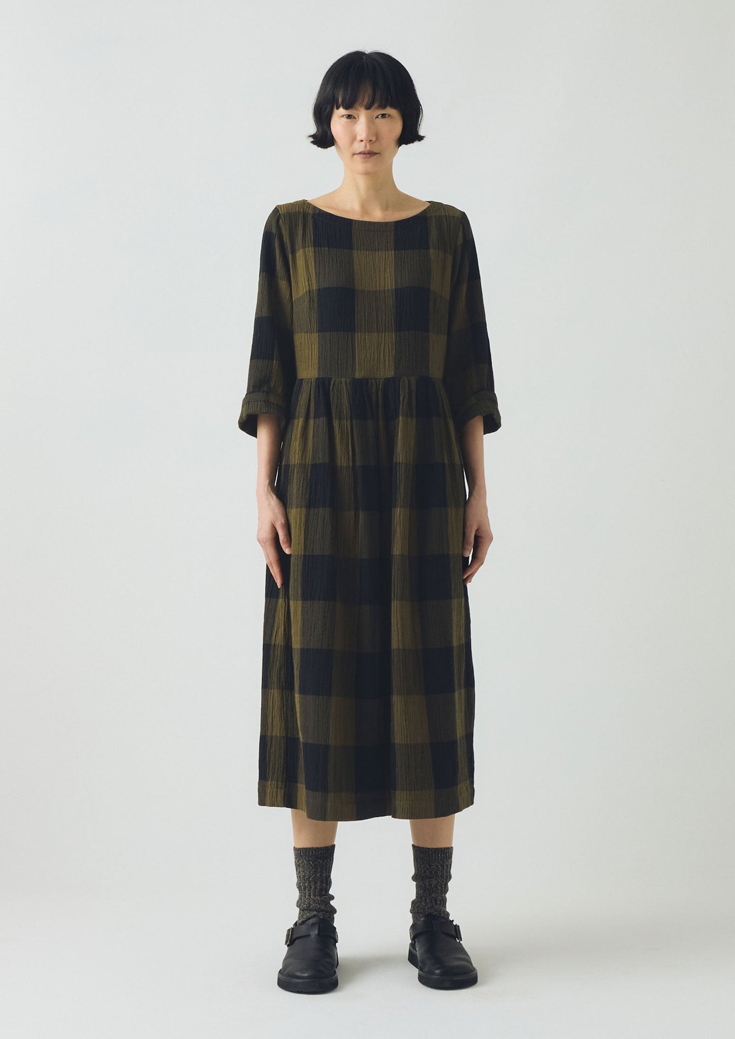 Abito Freya in cotone stropicciato a quadretti macro | Oliva/Nero