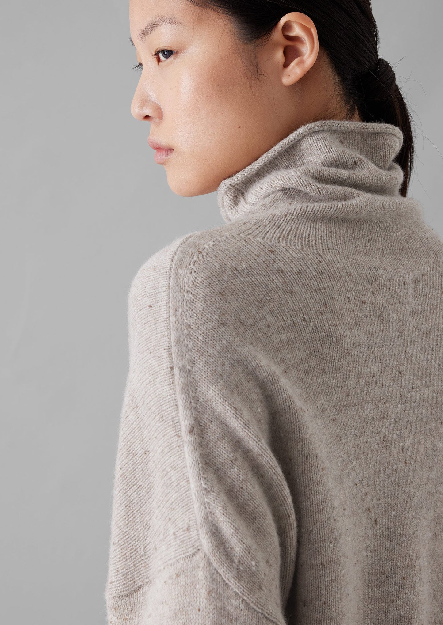 Maglione a collo alto in lana e cashmere | Avena