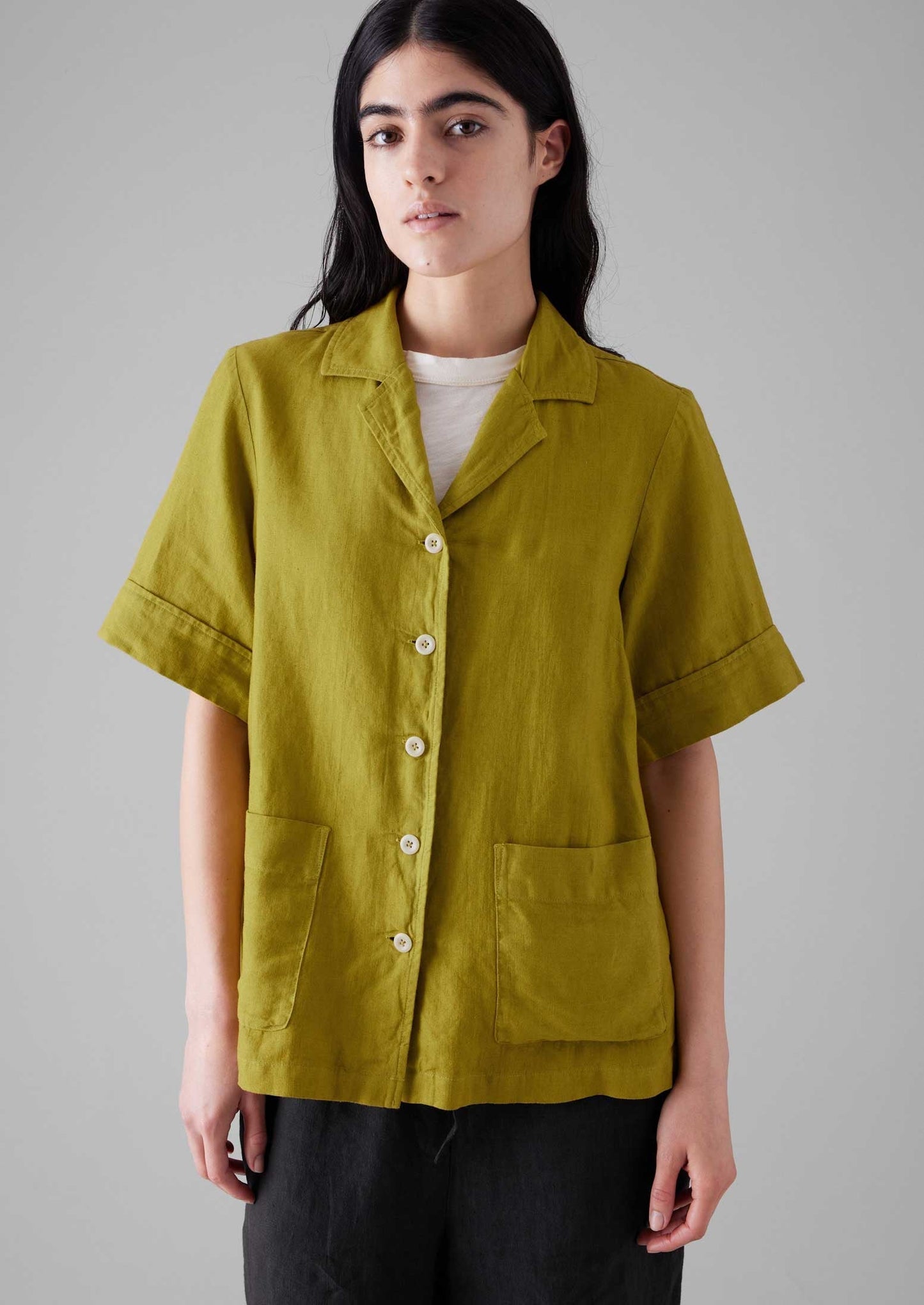 Camicia squadrata in lino tinto in capo | Olivine