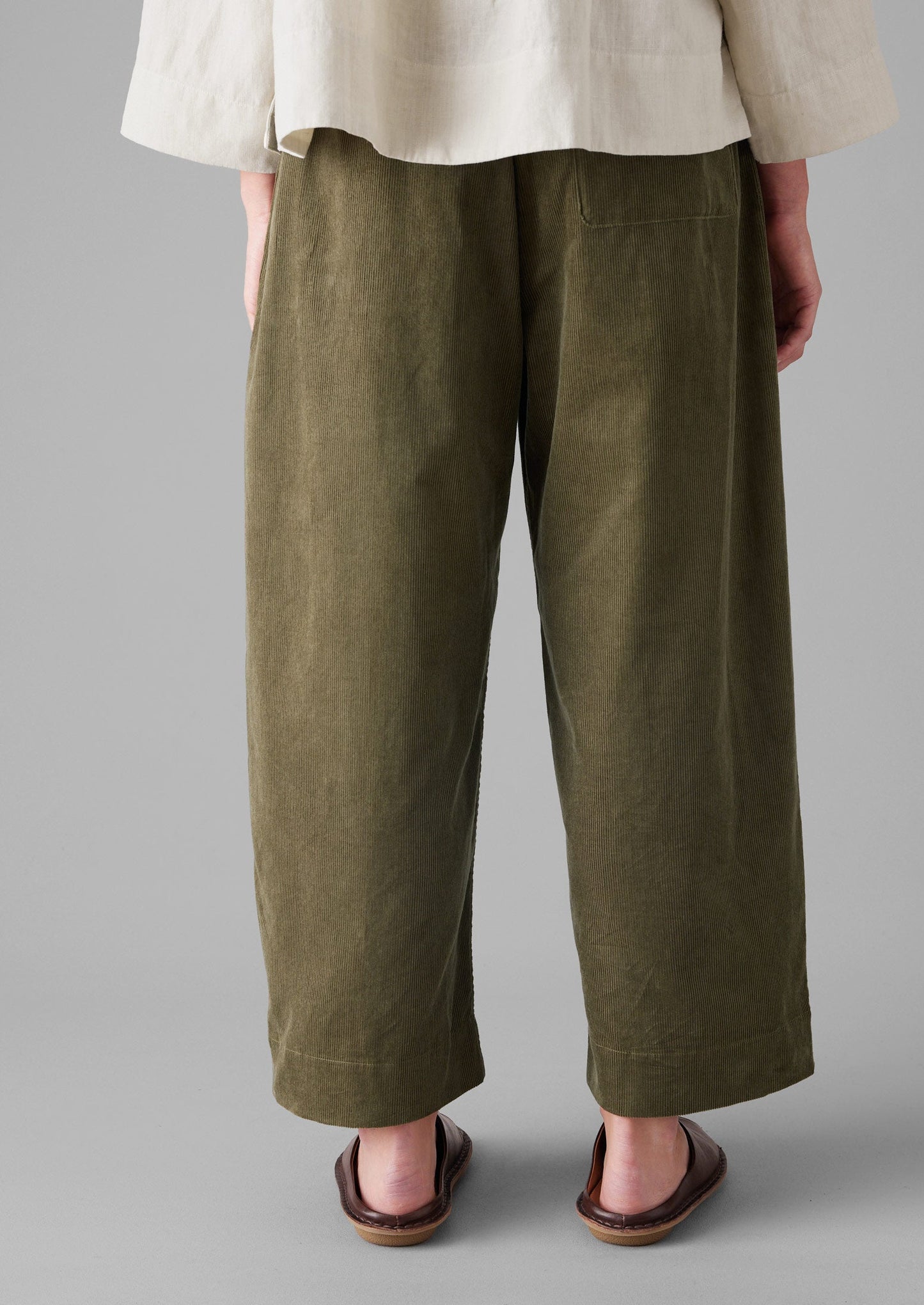 Pantaloni a gamba cilindrica in velluto a coste biologico | Pera