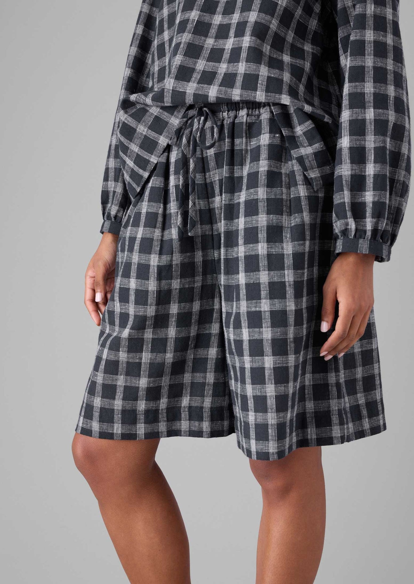 Pantaloncini in cotone e lino a quadri | Ardesia