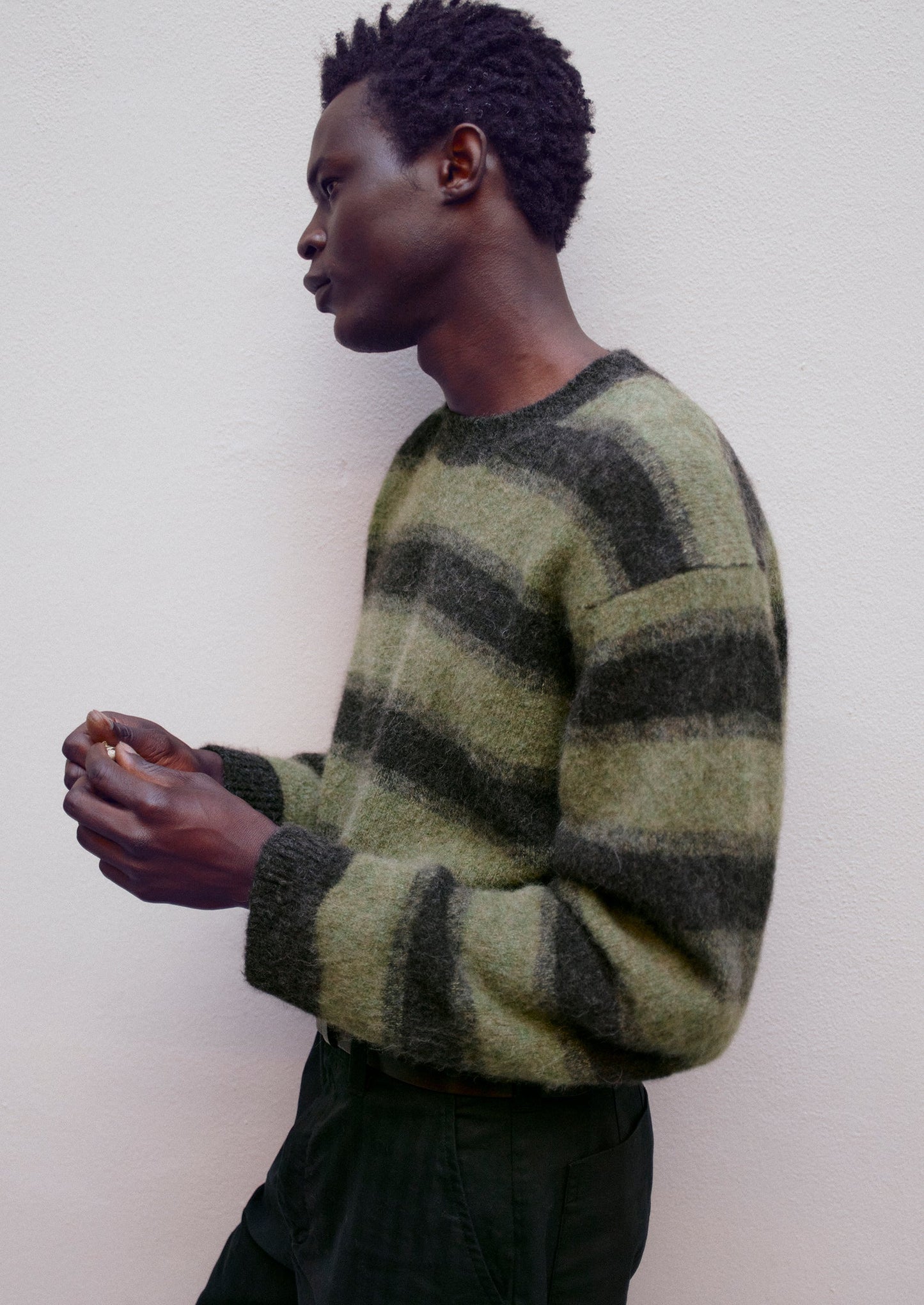 Maglione a righe in lana di alpaca | Verde corteccia/fogliame