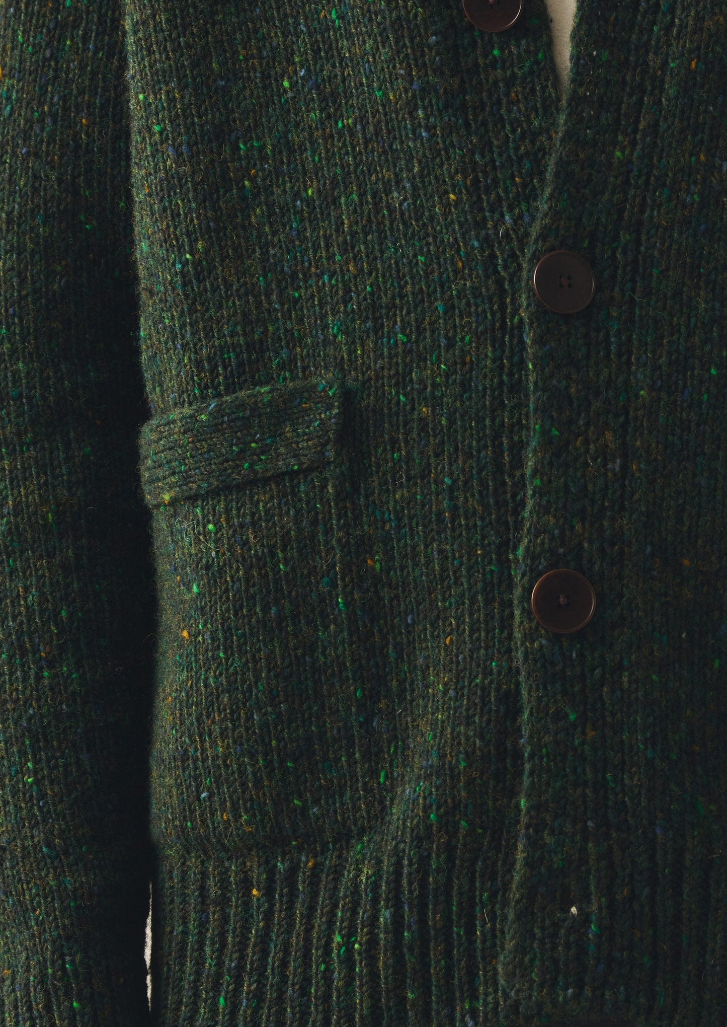 Cardigan con scollo a V in lana Donegal | Foresta