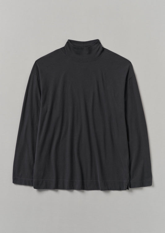 Top da salotto a collo alto in cotone spazzolato | Carbone morbido