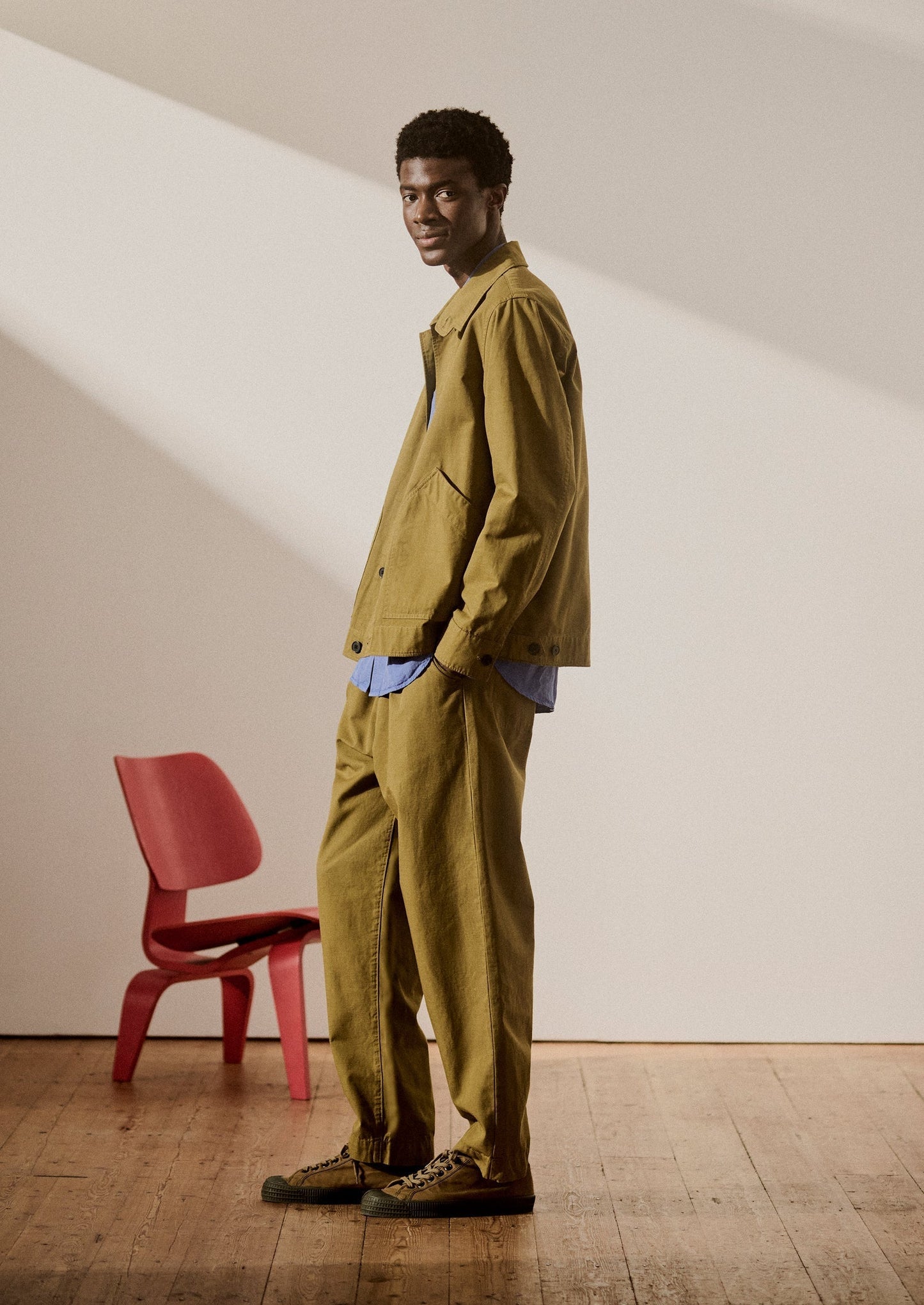 Pantaloni in cotone con pieghe Otto | Verde oliva caldo