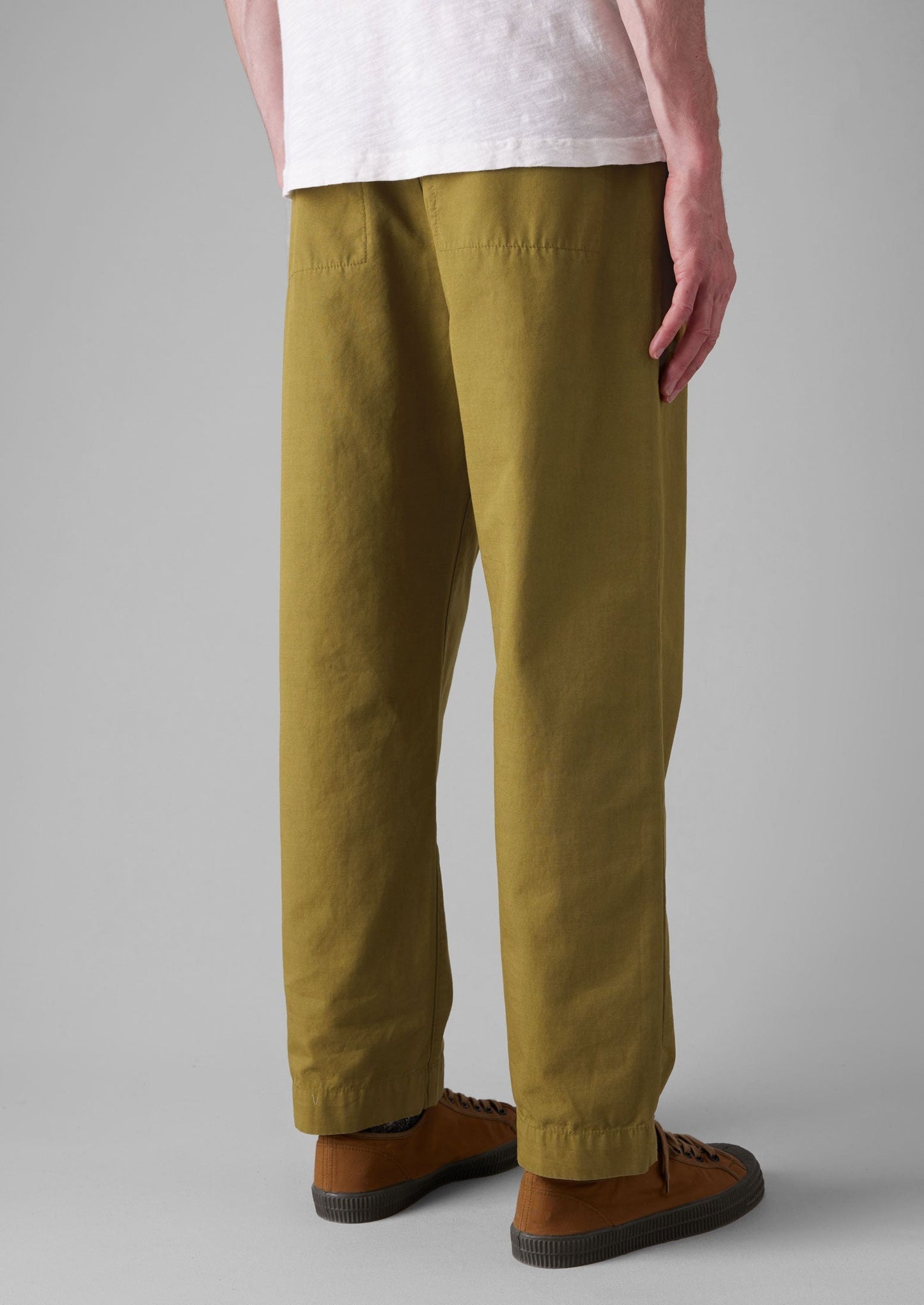 Pantaloni in cotone con pieghe Otto | Verde oliva caldo