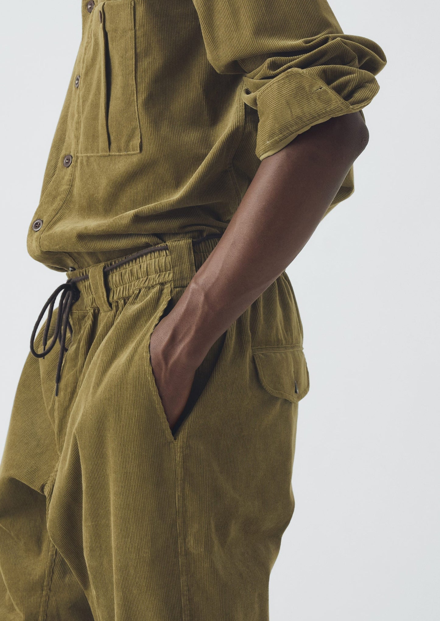 Pantaloni con coulisse in velluto a coste biologico | Linden