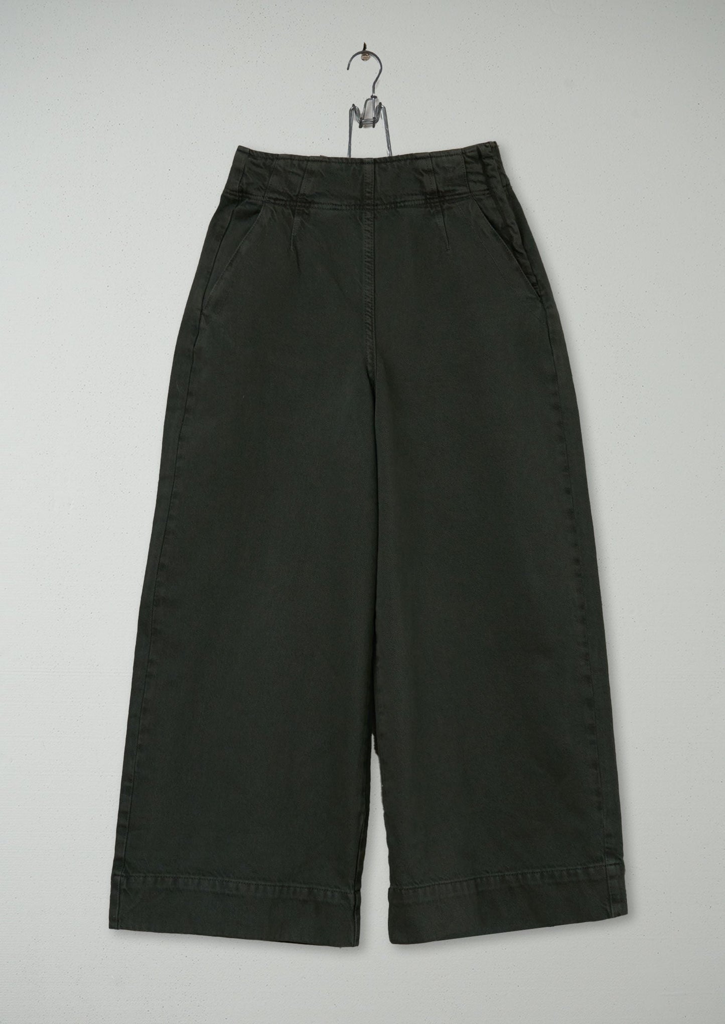 Pantaloni a culotte in denim con parte anteriore piatta riutilizzati, taglia 16 (731) | Verde cenere