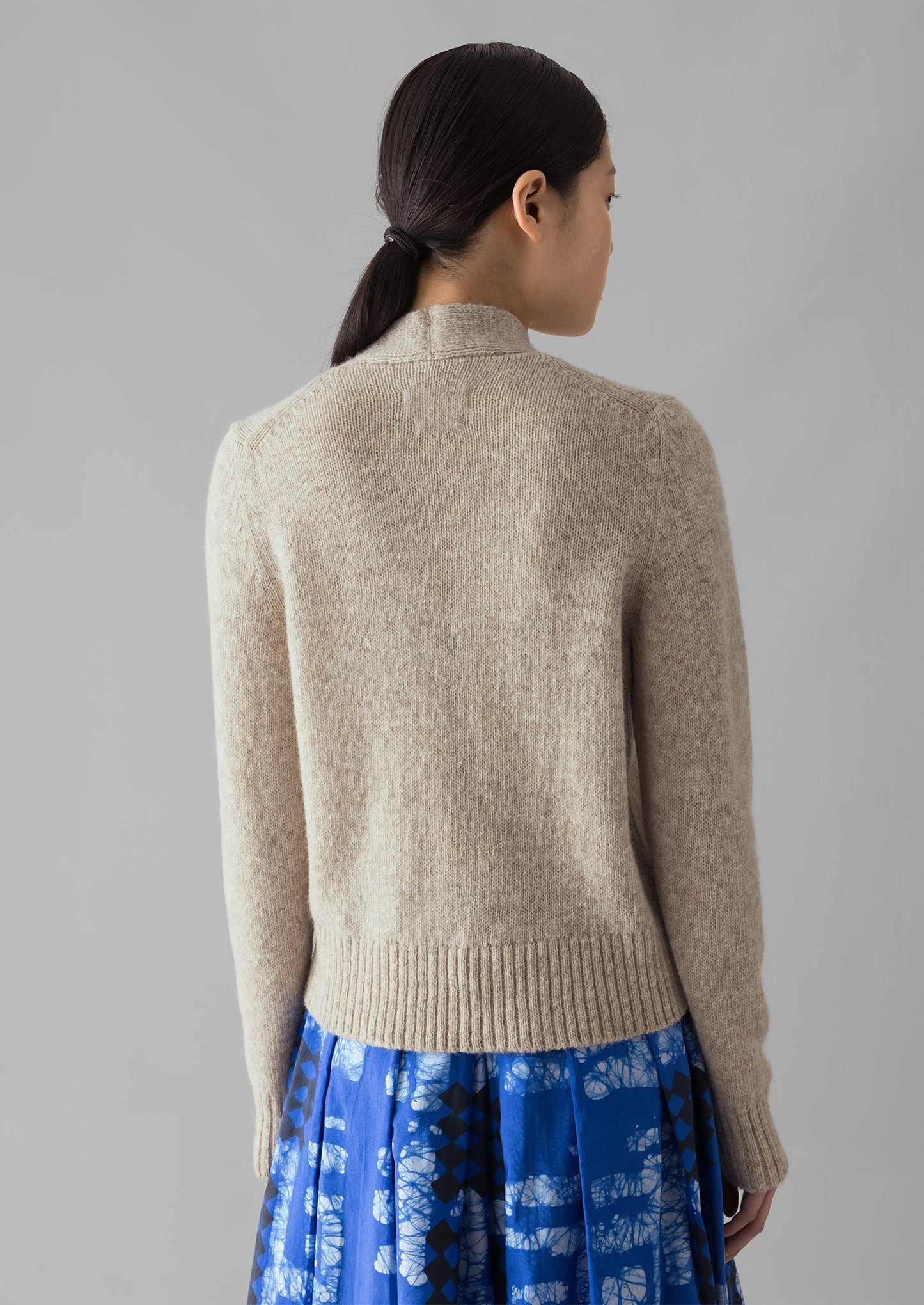 Cardigan in lana con scollo a V Kaia | Avena