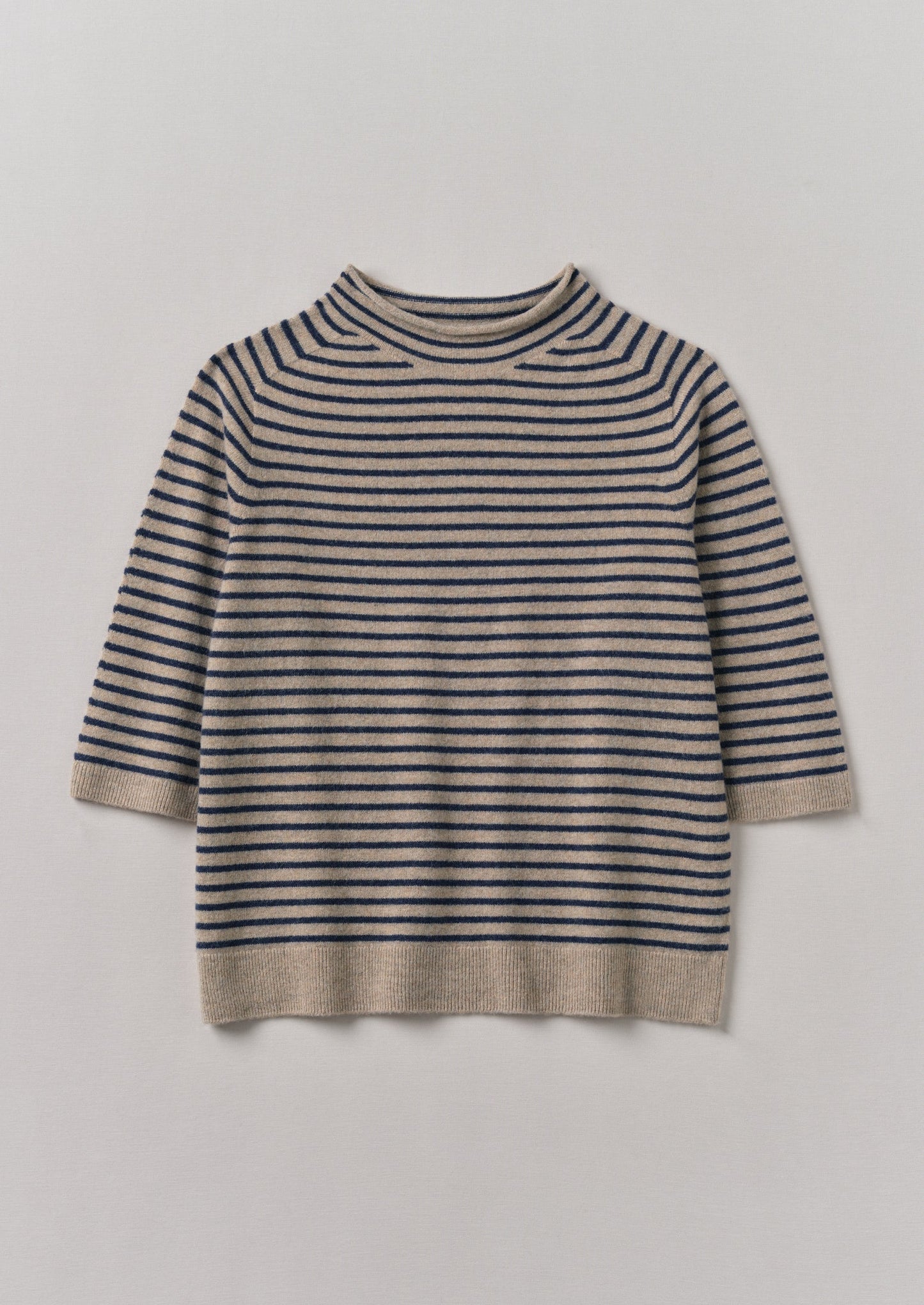 Maglione a righe in lana e cashmere a mezza manica | Biscotto/Antracite