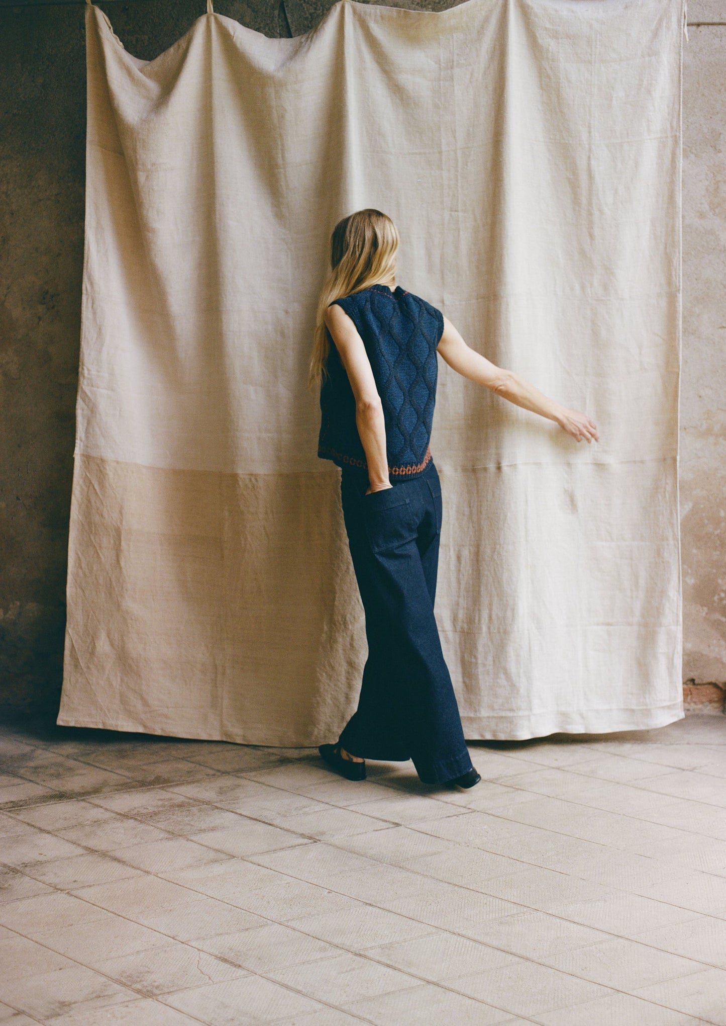 Canotta con cavi decorata a mano | Blu Multi