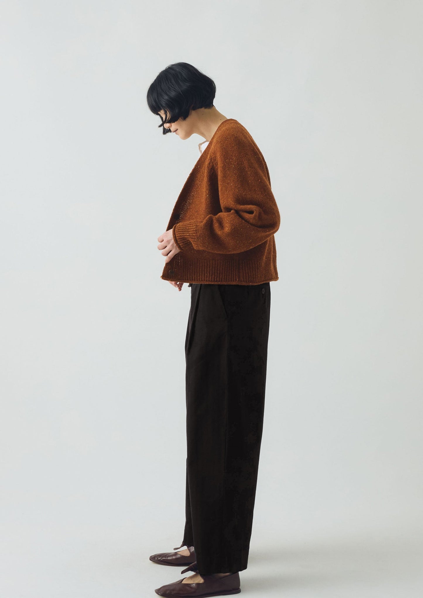 Cardigan con scollo a V in lana Donegal | Cannella