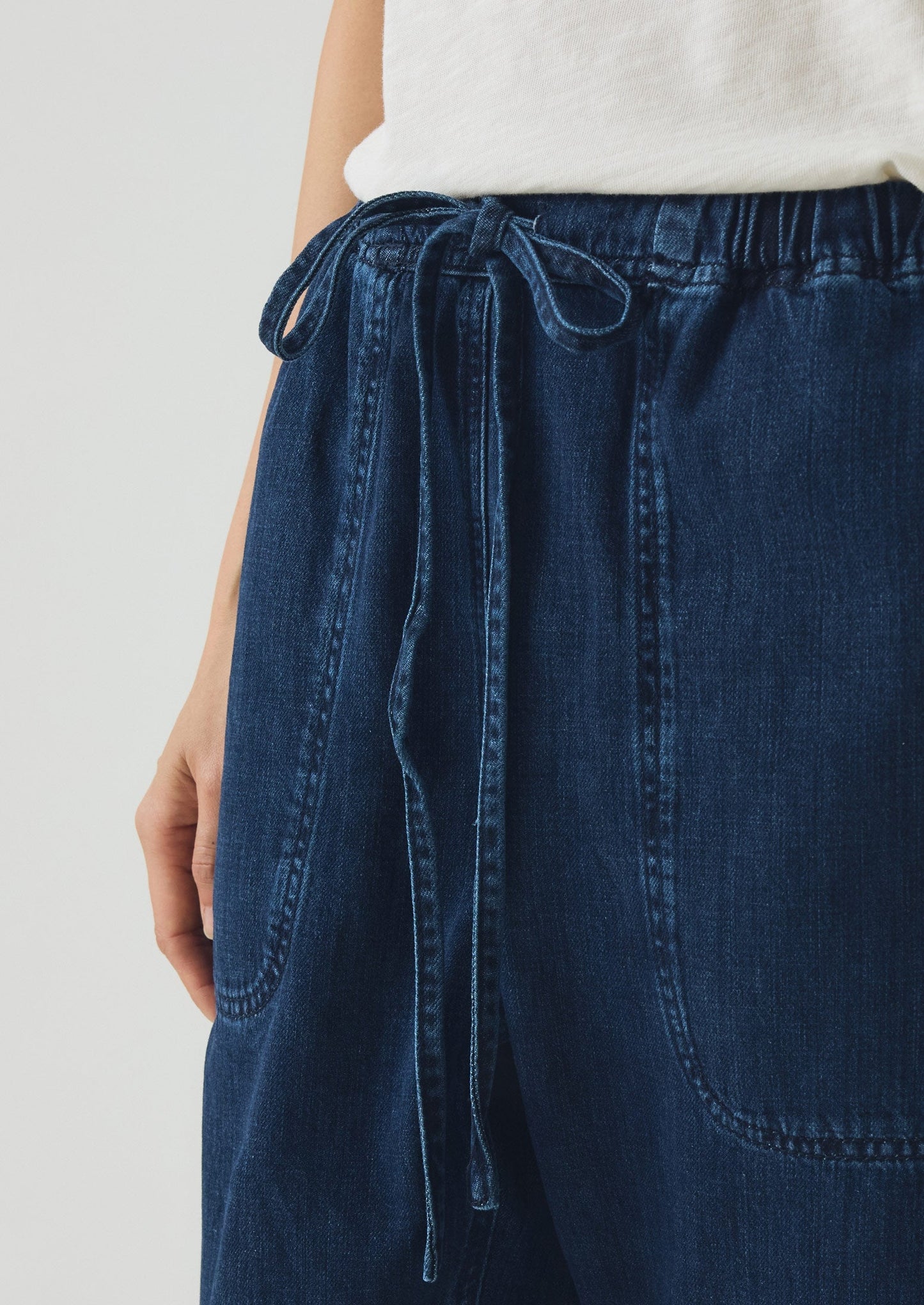 Pantaloni in denim con pannelli Suki | Indaco