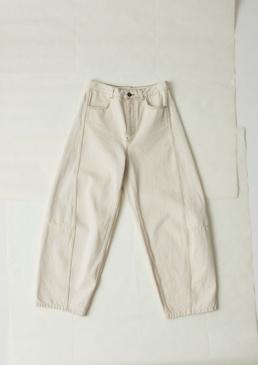 Pantaloni in denim con cuciture scultoree | Ecru