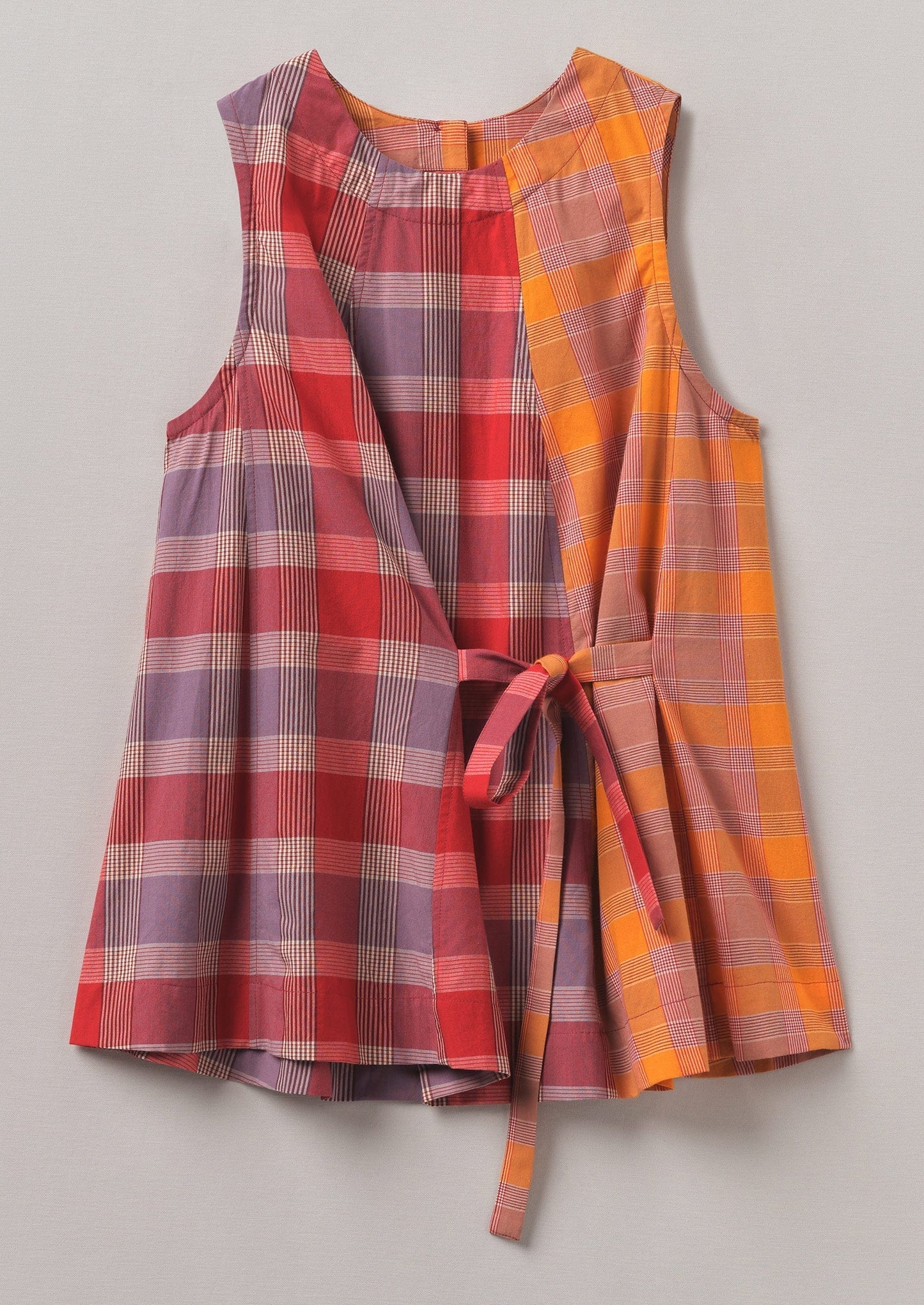 Top in cotone a quadri con pannelli annodati sul davanti | Rosso brillante/Glicine