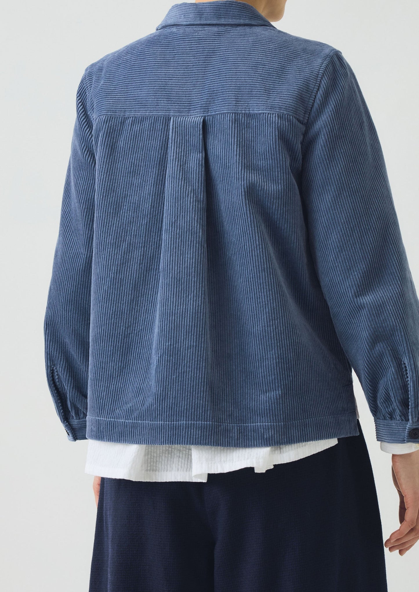 Camicia in velluto a coste biologico con tasca applicata Baya | Mirto