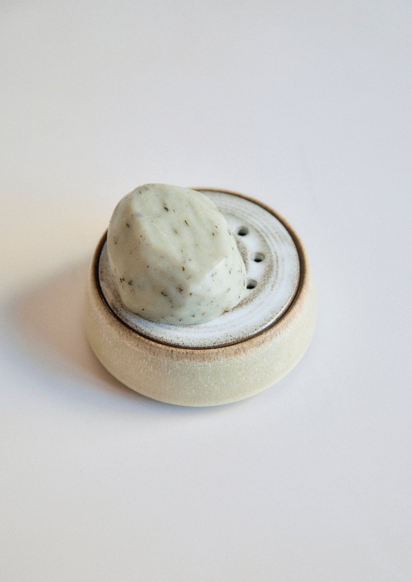 Portasapone Laerke Moller Hansen | Gesso/Ocra