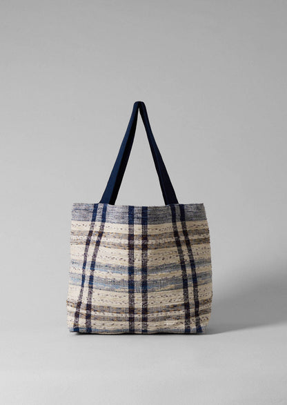Borsa a quadri con tessuto rimanente | Ecru/Blu navy