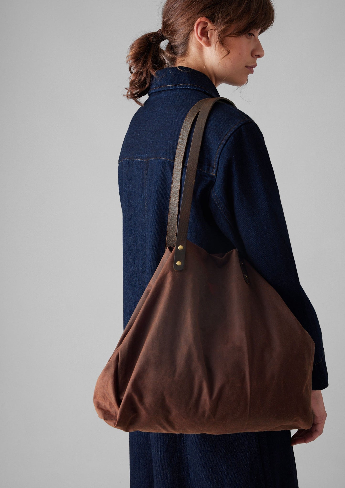 Borsa tote in cotone cerato Kate Sheridan | Castagna