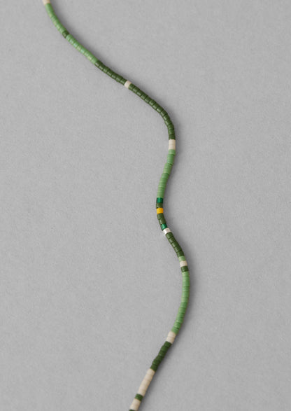 Collana con perline miste Miyuki di Helena Rohner | Verde felce multicolore