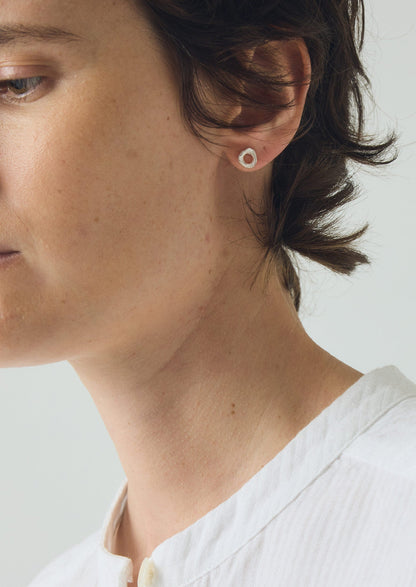 Orecchini a bottone in argento Emily Nixon Tolvan | Argento