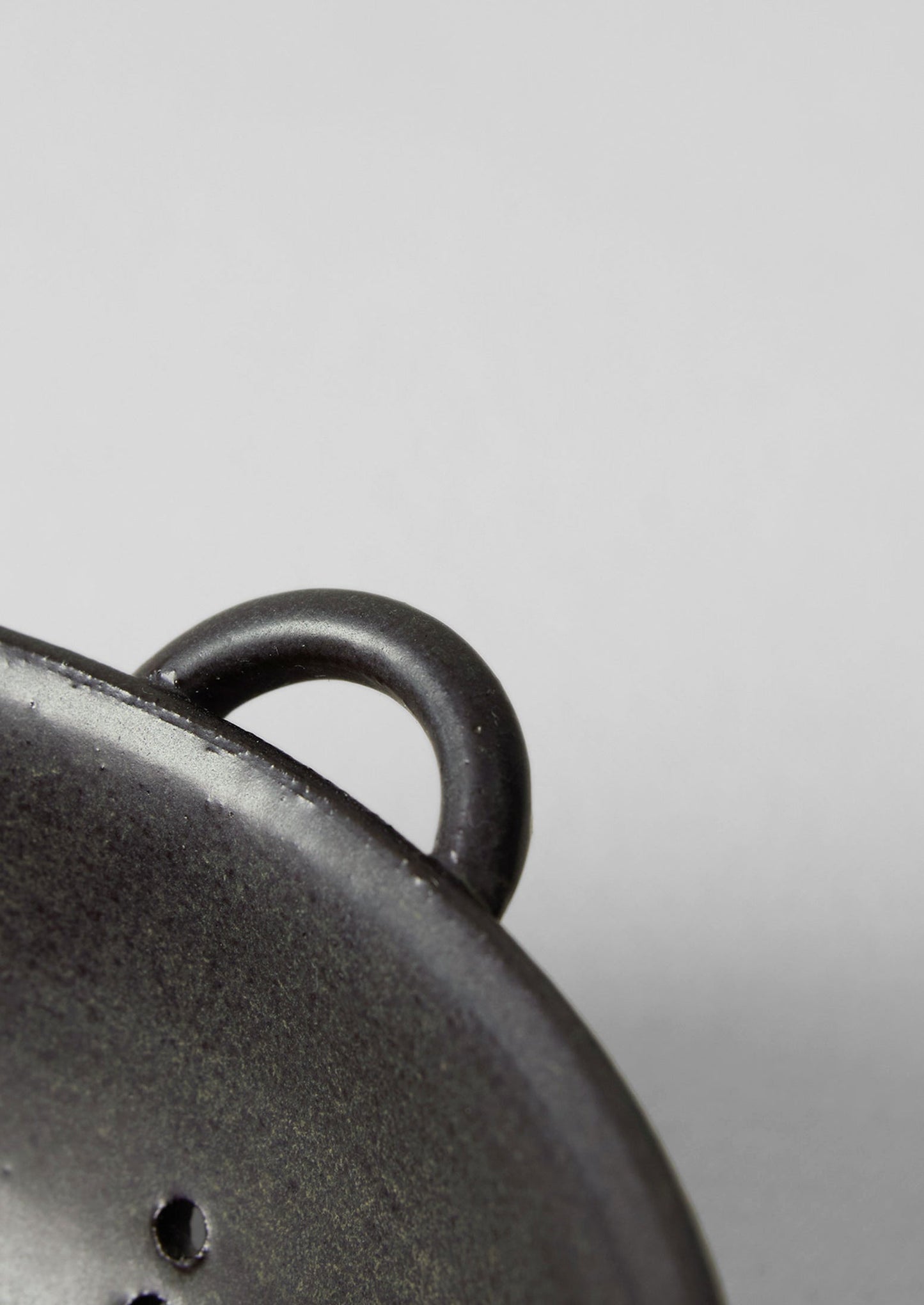 Carla Murdoch Berry Colander | Carbone