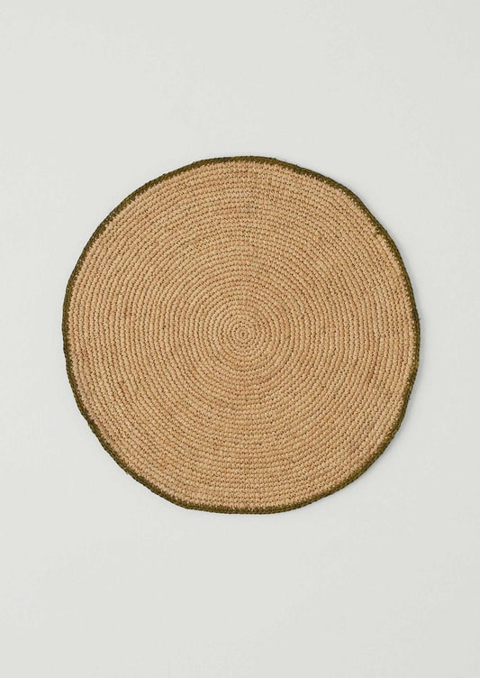 Tovaglietta in rafia con bordo a contrasto | Naturale/Oliva