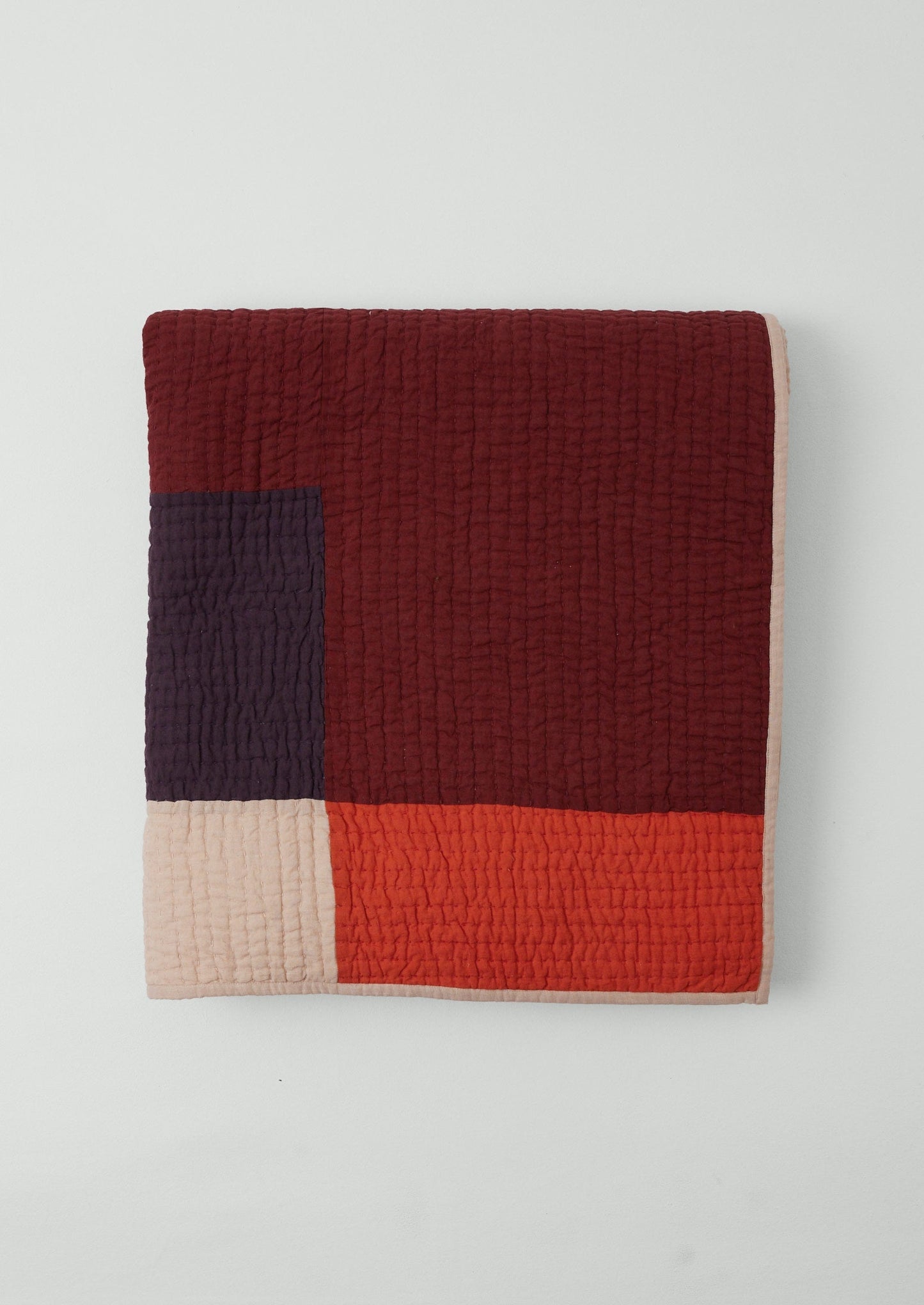 Trapunta patchwork a blocchi di colore | Prugna/Corallo brillante