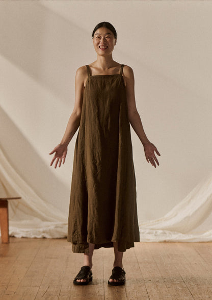 Abito grembiule in lino tinto in capo | Pera