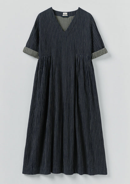 Abito a righe in cotone stropicciato con scollo a V | Blu notte