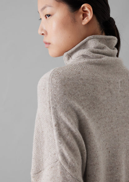 Maglione a collo alto in lana e cashmere | Avena