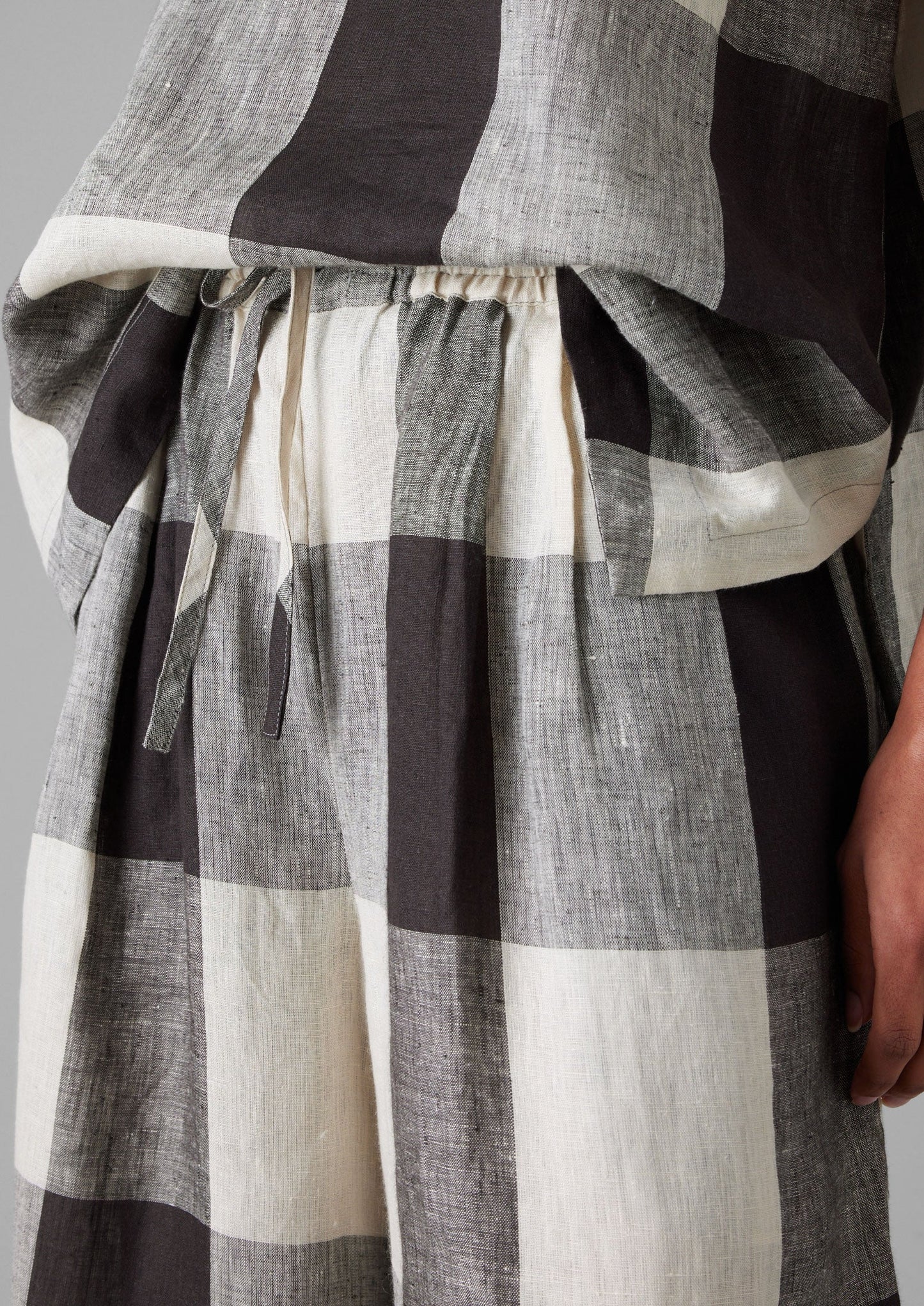 Pantaloni in lino leggero Macro Gingham | Ecru/Carbone