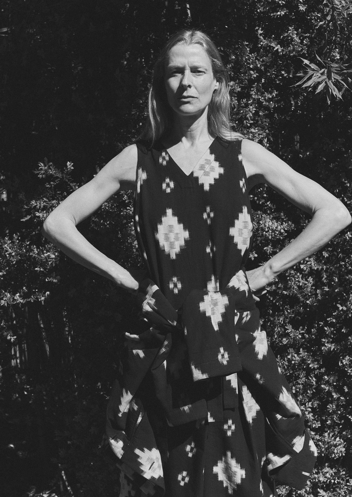 Canotta Fugue Ikat con scollo a V | Mezzanotte/Sabbia