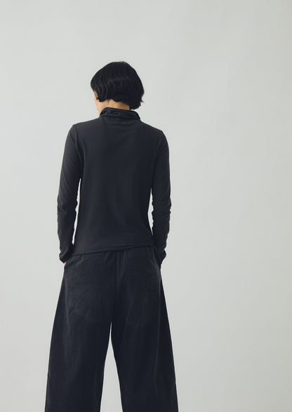 Maglietta in morbido cotone con collo alto | Antracite