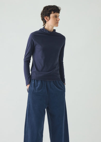Maglietta in morbido cotone con collo alto | Blu inchiostro