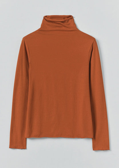 Maglietta in morbido cotone con collo alto | Terra di Siena bruciata